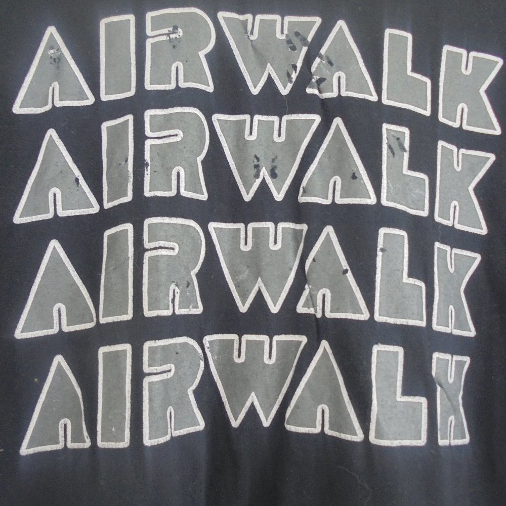 Airwalk Black Tee Large